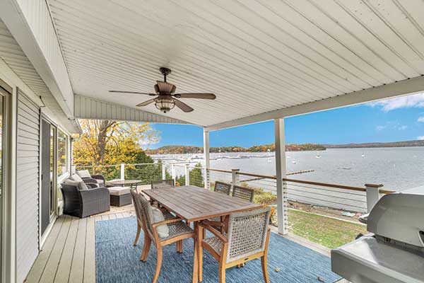 Bay Chalet