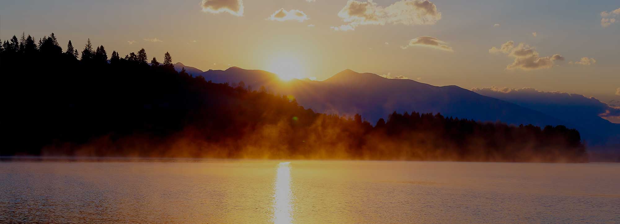 Lakeshore Views, Mountain Hues